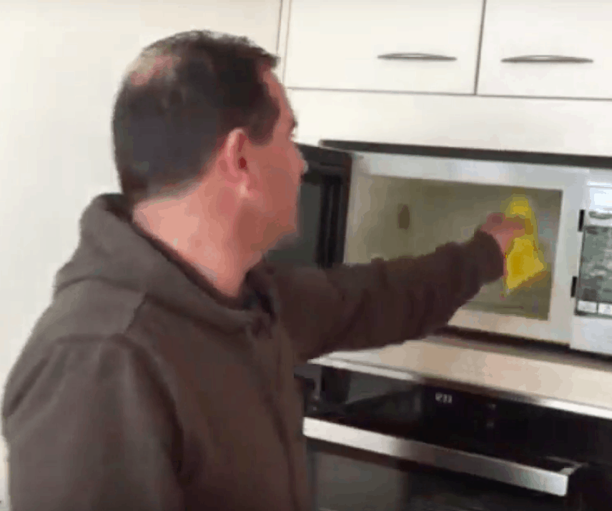 How to Get Rid of Burnt Smell Out of Microwave in a Few Minutes